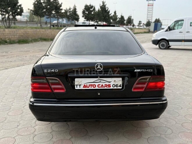 Mercedes E 240 2001, 205,760 km - 2.4 l - Sumqayıt