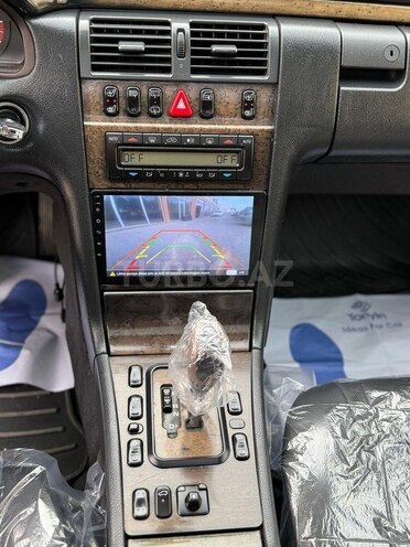 Mercedes E 240 2001, 205,760 km - 2.4 l - Sumqayıt
