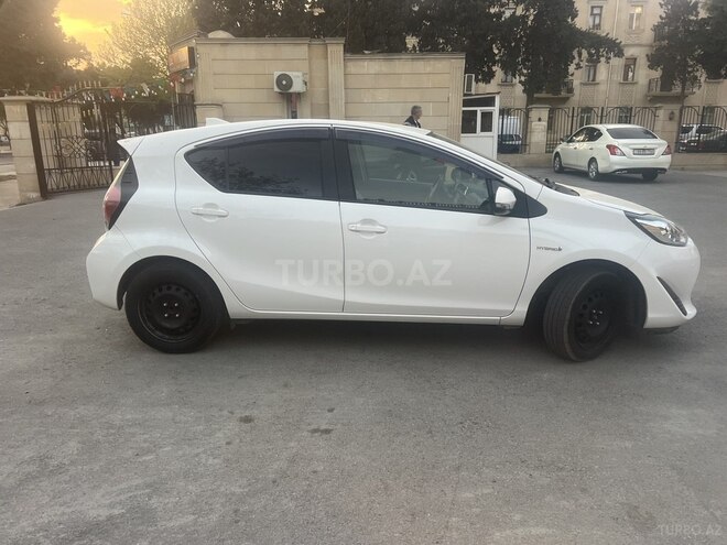 Toyota Aqua 2019, 95,000 km - 1.5 л - Bakı