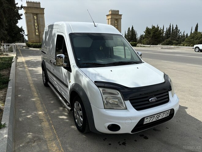 Ford Tourneo Connect 2011, 165,786 km - 1.8 l - Şirvan