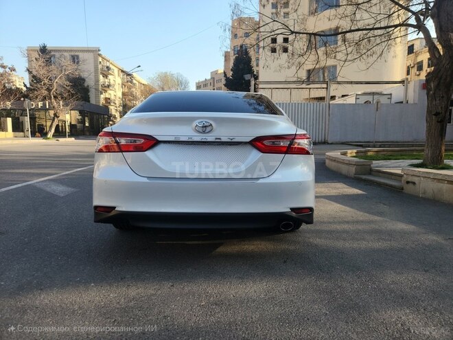 Toyota Camry-4