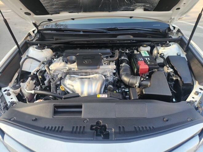 Toyota Camry-10