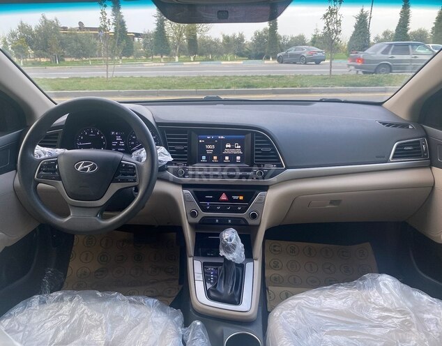 Hyundai Elantra 2018, 101,000 km - 2.0 l - Sumqayıt