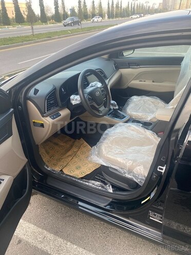 Hyundai Elantra 2018, 101,000 km - 2.0 l - Sumqayıt