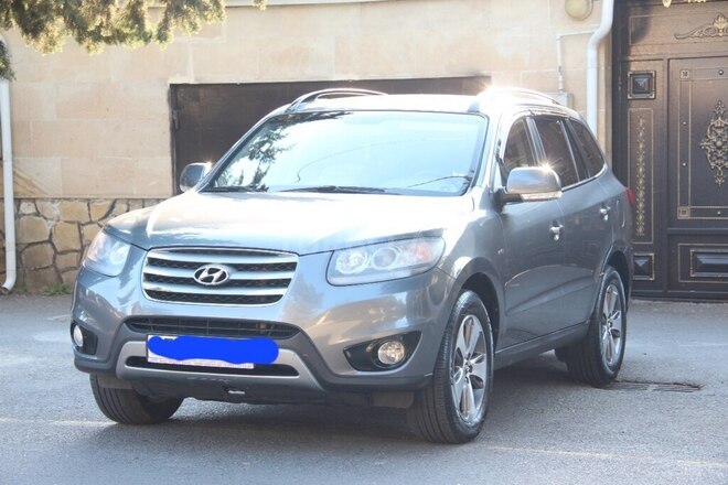 Hyundai Santa Fe 2011, 189,200 km - 2.0 l - Ucar