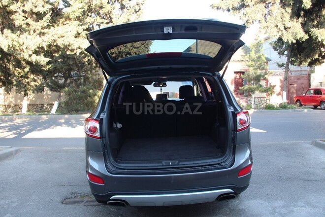 Hyundai Santa Fe 2011, 189,200 km - 2.0 l - Ucar