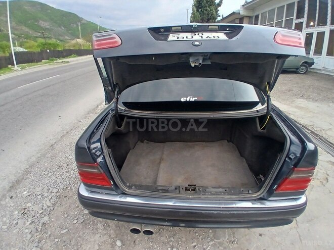 Mercedes E 320 1996, 398,800 km - 3.2 l - Şəki