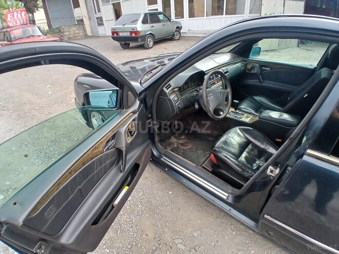 Mercedes E 320 1996, 398,800 km - 3.2 l - Şəki