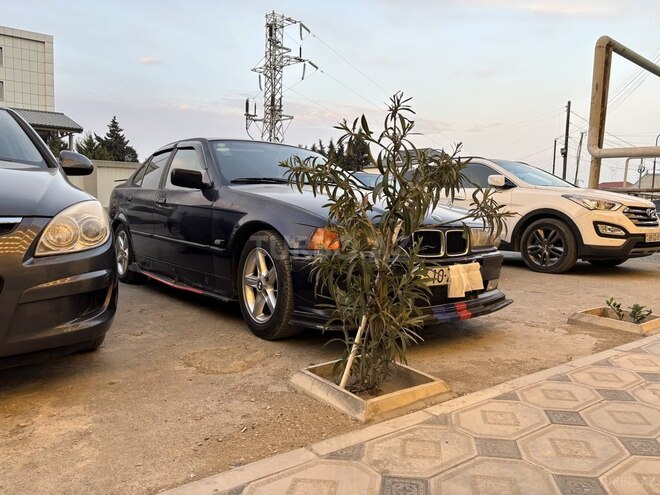 BMW 318 1995, 425,000 km - 1.8 l - Bakı