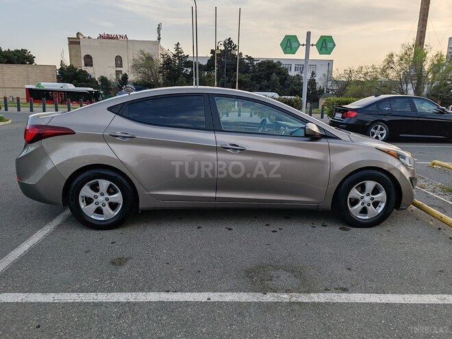 Hyundai Elantra 2015, 252,667 km - 1.8 л - Bakı
