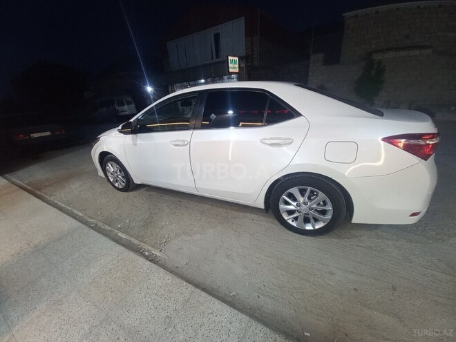 Toyota Corolla 2015, 178,000 km - 1.6 l - Bakı