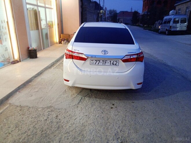 Toyota Corolla 2015, 178,000 km - 1.6 l - Bakı