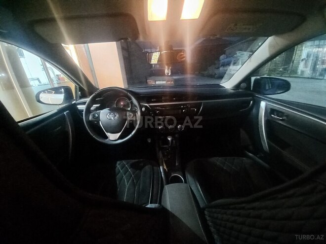 Toyota Corolla 2015, 178,000 km - 1.6 l - Bakı