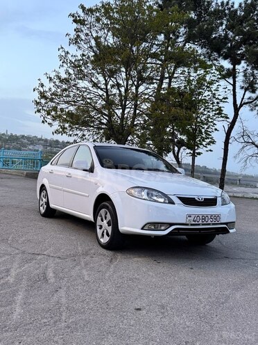 Daewoo Gentra 2014, 281,000 km - 1.5 l - Quba