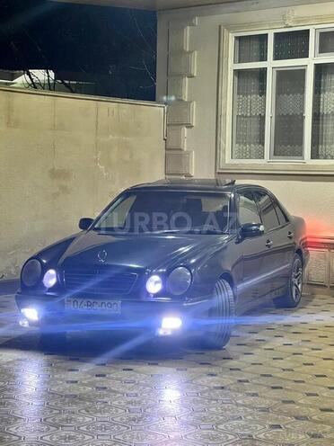 Mercedes E 270 2001, 440,000 km - 2.7 l - Ağcabədi