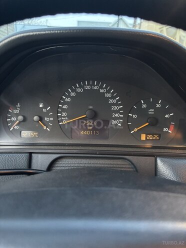 Mercedes E 270 2001, 440,000 km - 2.7 l - Ağcabədi