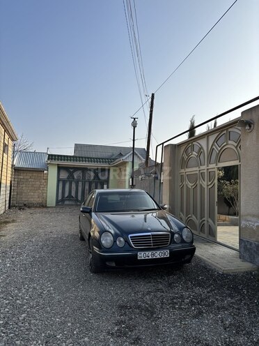 Mercedes E 270 2001, 440,000 km - 2.7 l - Ağcabədi