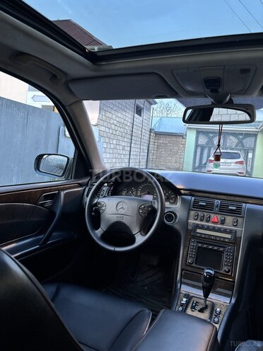 Mercedes E 270 2001, 440,000 km - 2.7 l - Ağcabədi
