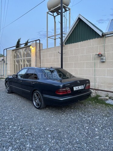 Mercedes E 270 2001, 440,000 km - 2.7 l - Ağcabədi