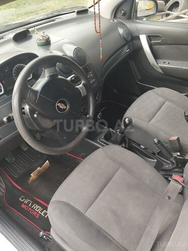Chevrolet Aveo-6