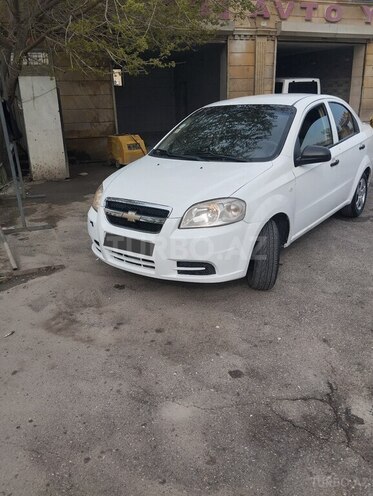 Chevrolet Aveo-4