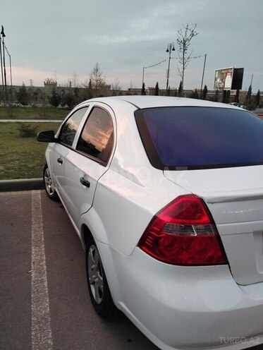 Chevrolet Aveo-13