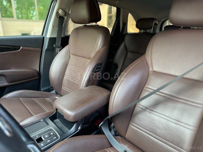 Kia Sorento-18