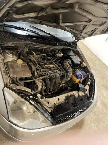 Ford Focus 2004, 200,000 km - 2.0 l - Gəncə