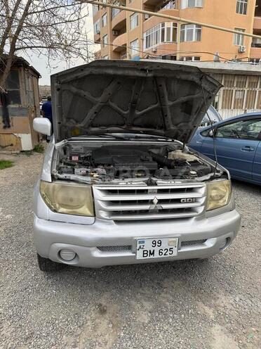 Mitsubishi Pajero io 2001, 160,000 km - 2.0 l - Bakı