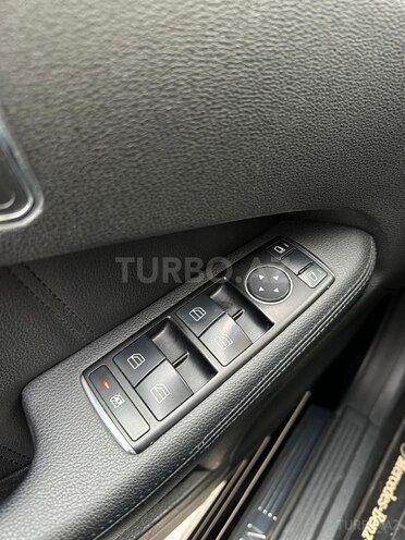 Mercedes E 220 d 2010, 530,000 km - 2.2 l - Bakı