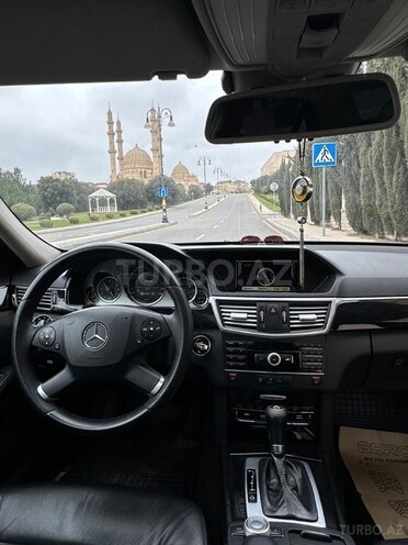 Mercedes E 220 d 2010, 530,000 km - 2.2 l - Bakı