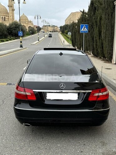 Mercedes E 220 d 2010, 530,000 km - 2.2 l - Bakı