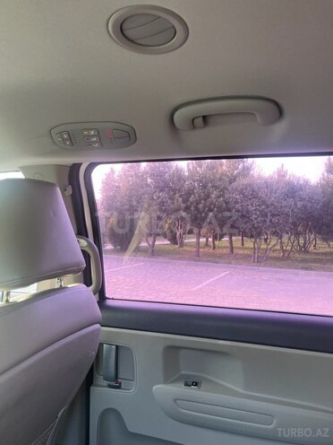 Kia Carnival-11