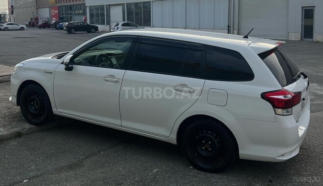 Toyota Corolla Fielder 2018, 145,600 km - 1.5 л - Bakı