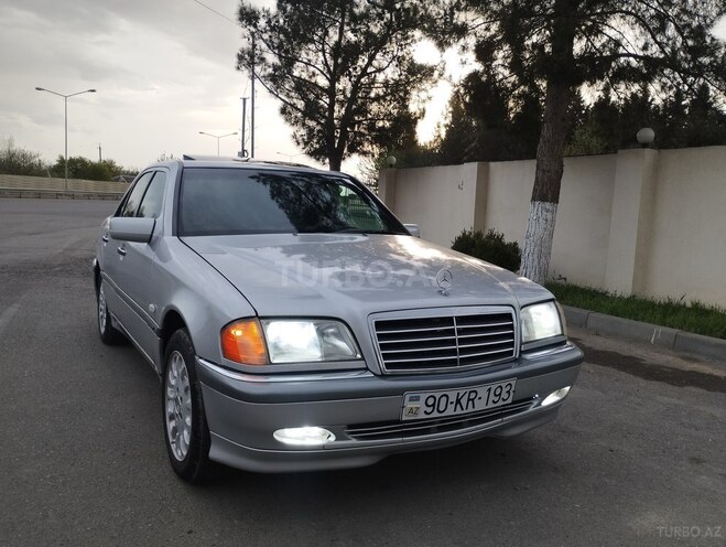 Mercedes C 240 1999, 394,000 km - 2.4 л - Yevlax