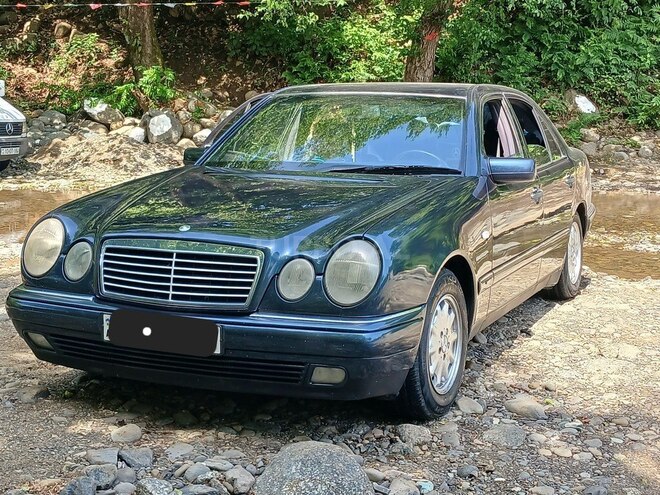 Mercedes E 240 1997, 420,000 km - 2.4 l - Bakı