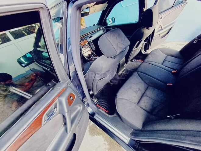 Mercedes E 240 1997, 420,000 km - 2.4 l - Bakı