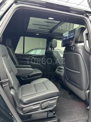 Cadillac Escalade-16