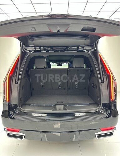 Cadillac Escalade-8