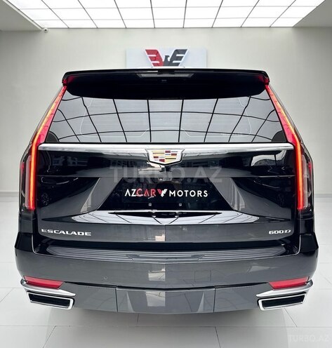 Cadillac Escalade-9