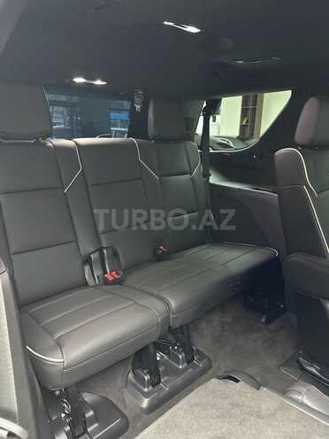 Cadillac Escalade-15