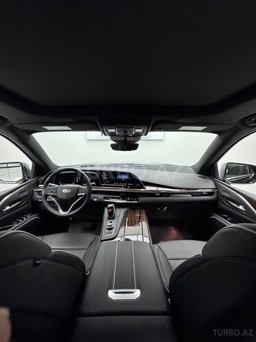 Cadillac Escalade-18