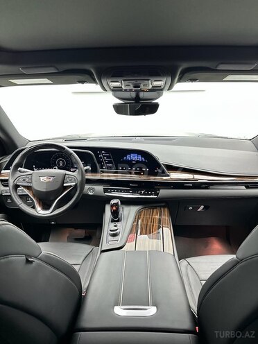 Cadillac Escalade-11
