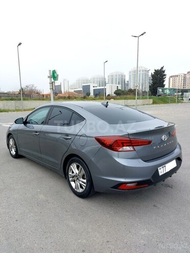 Hyundai Elantra 2018, 64,000 km - 2.0 l - Bakı