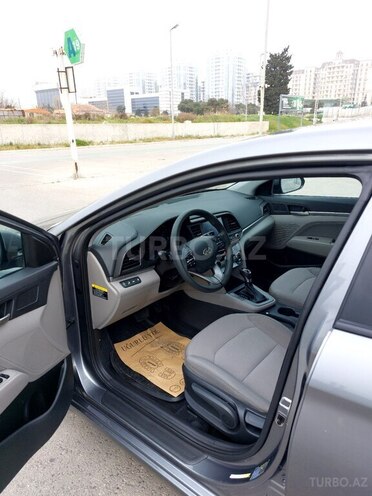 Hyundai Elantra 2018, 64,000 km - 2.0 l - Bakı