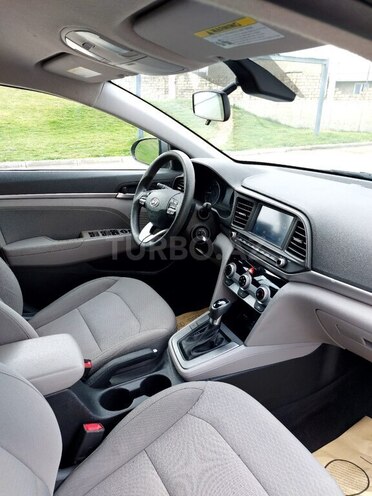 Hyundai Elantra 2018, 64,000 km - 2.0 l - Bakı