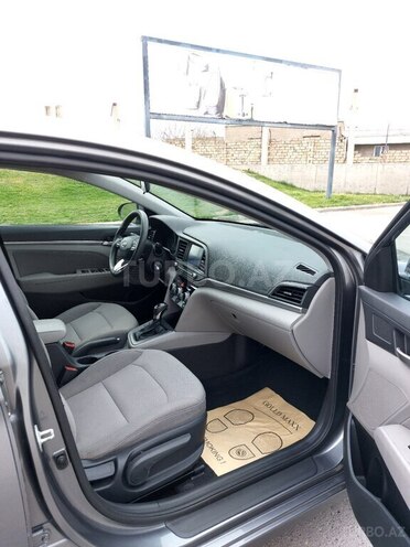 Hyundai Elantra 2018, 64,000 km - 2.0 l - Bakı