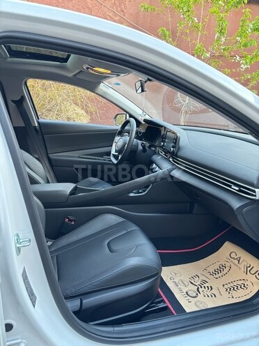 Hyundai Elantra 2024, 9,367 km - 1.5 л - Bakı
