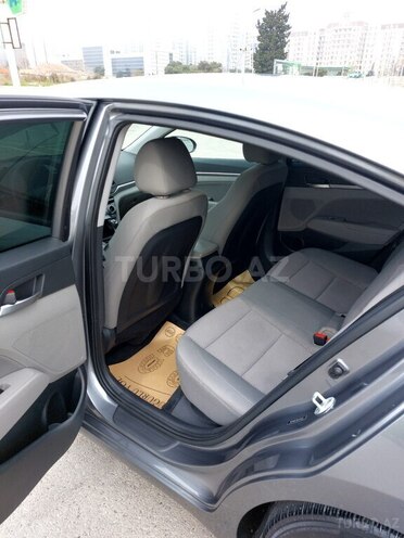 Hyundai Elantra 2018, 64,000 km - 2.0 l - Bakı