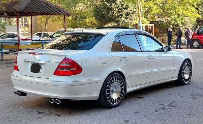 Mercedes E 320 2003, 250,000 km - 3.2 l - Bakı